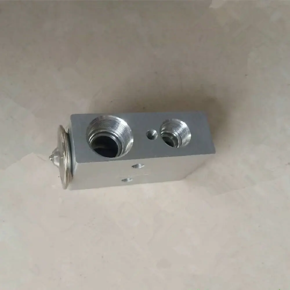

6675534 A/C Air Conditioning Expansion Valve Block Compatible with Bobcat Loader S150 S160 S175 S180 S550 S750