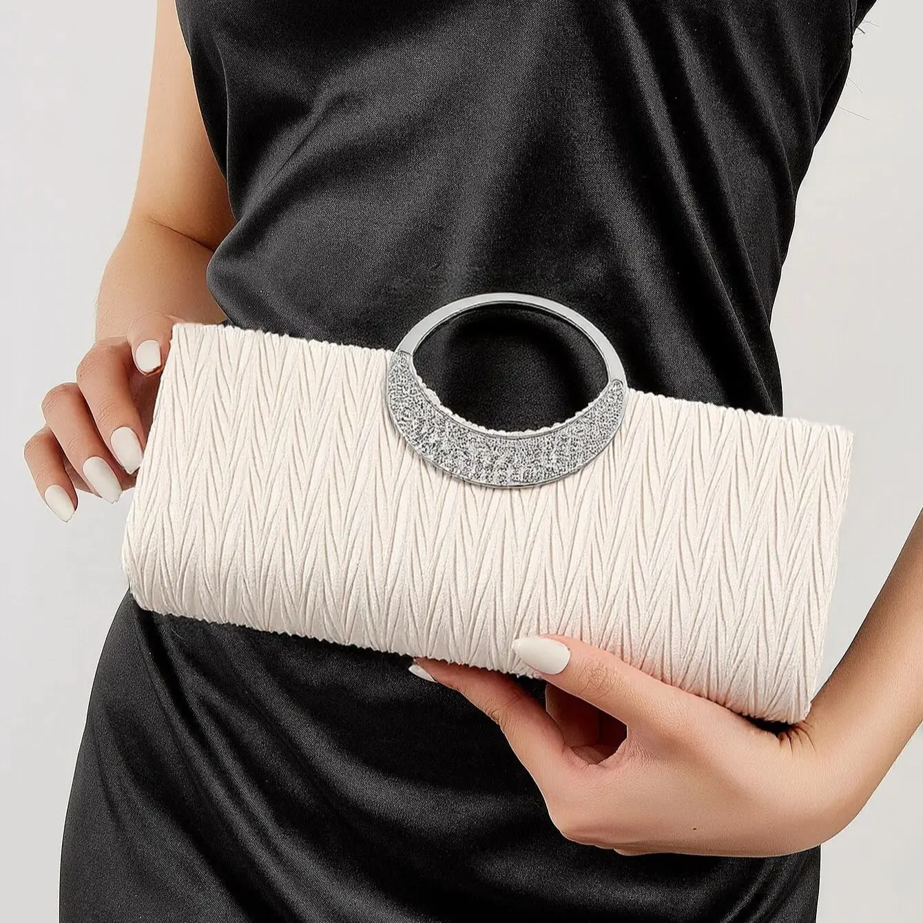 

Ruched Women Evening Bags Glitter Rhinestones Ladies Clutch Bags Shoulder Chain Fashion Green Color Merry Christmas Day Handbags