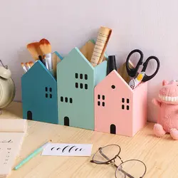 High-End Minimalist Style Wooden House Pen Holder, Perfect for Home Office Storage of Pens, Brushes and More