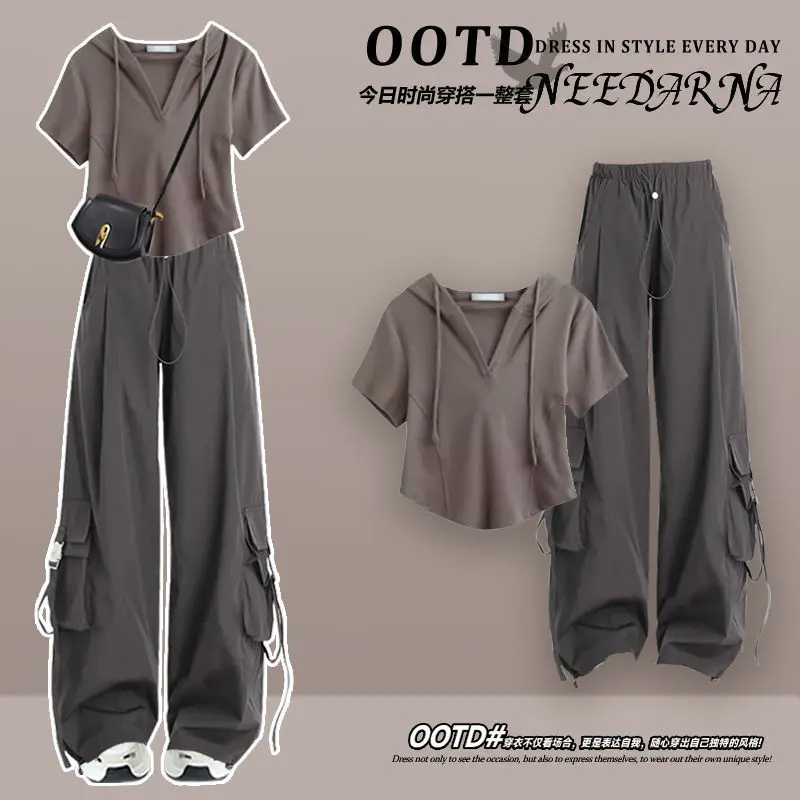 

Летний женский костюм, новинка 2025, футболка большого размера с капюшоном и короткими рукавами, повседневные рабочие брюки, комплект из двух предметов