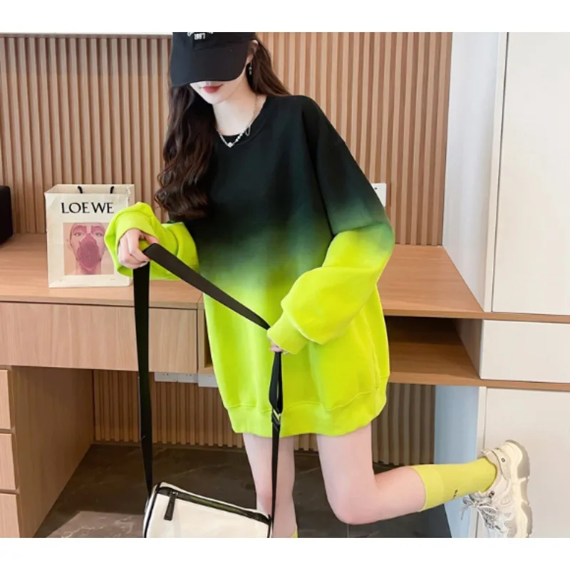 

American Retro Round Neck Gradient Color Sweatshirt for Women, with Design Sense, Niche, Simple, Casual and Versatile Top Trend
