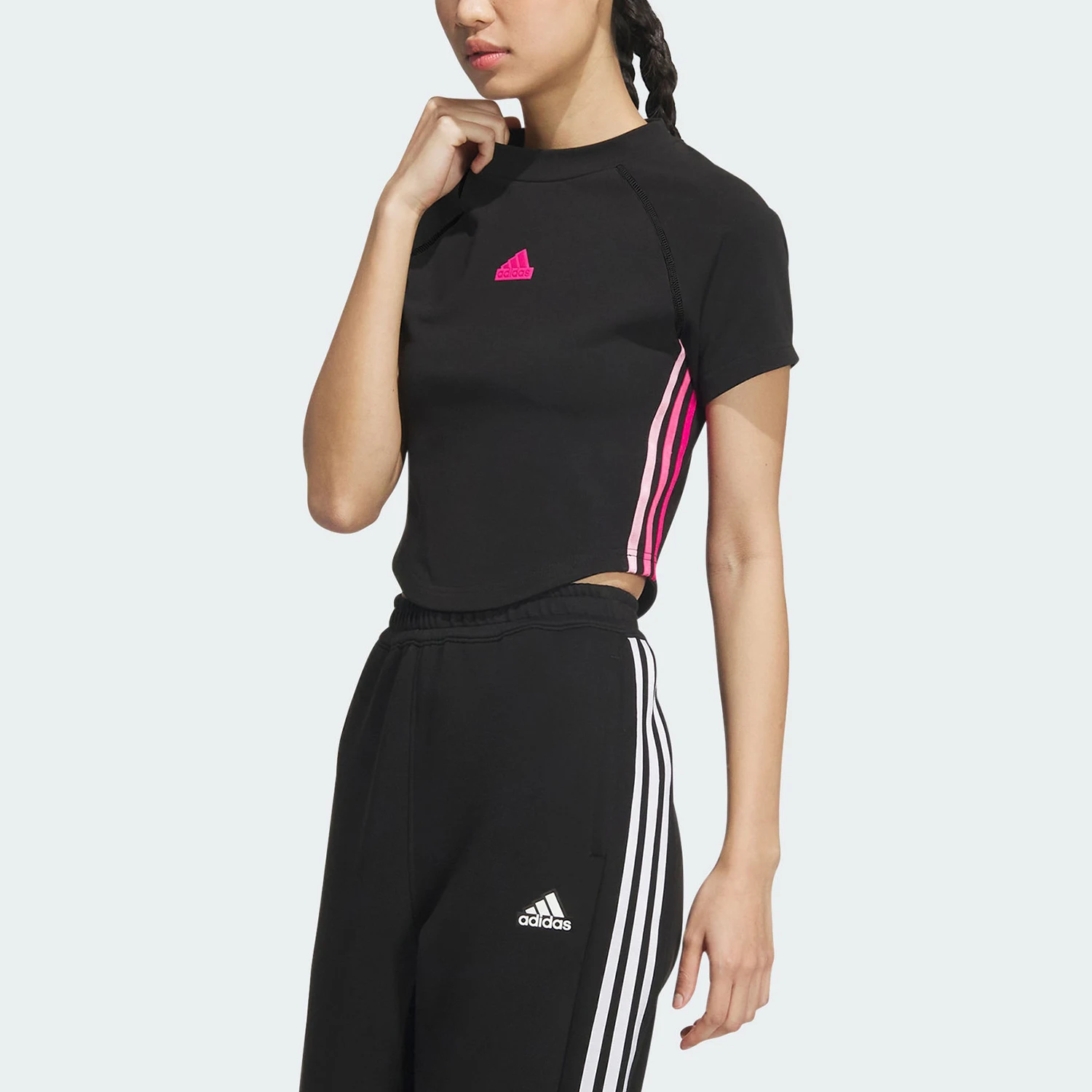 

Официальный оригинальный новый женский модный облегающий короткий спортивный короткий рукав Adidas JJ1114