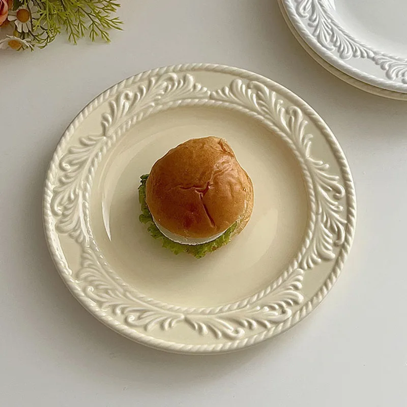 Platos de comedor en relieve de estilo francés, platos de pan de Color sólido para el hogar, vajilla de cerámica Simple, disco de postre para restaurante nórdico