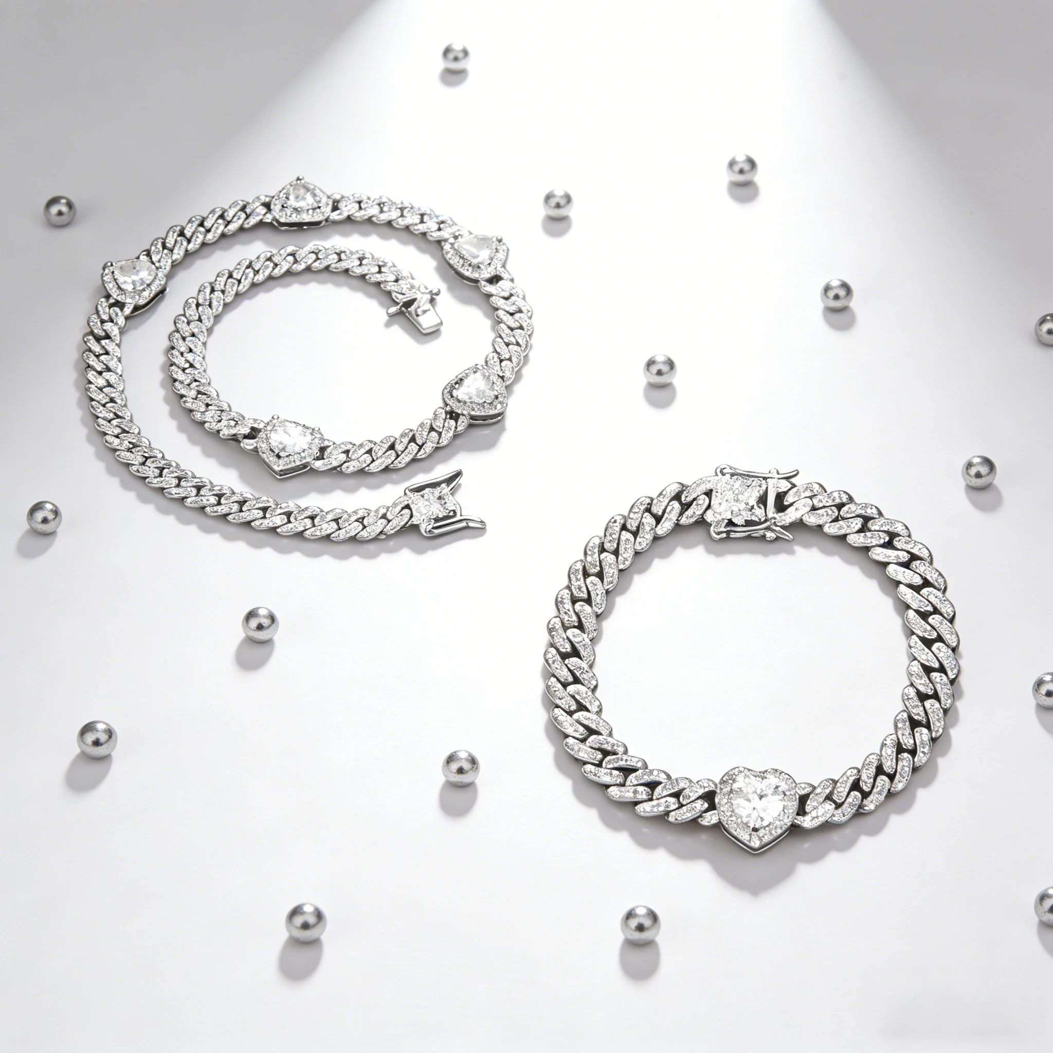 

Новое кубинское звено в форме сердца, ожерелье, браслет, комплект ювелирных изделий, сплав Iced Out, блестящие стразы для женщин, украшение для помолвки