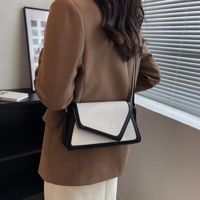 

Elegant Women Leather Fashion Luxury Crossbody Bag Designer Shoulder Tote Handbag For Everyday Chic Looks