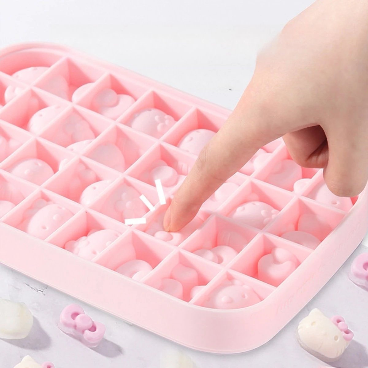 Sanrio Hello Kitty Silicone Ice Tray Mold with Lid Ice Shovel Multi Purpose Mold for Ice Cream Jelly Pudding Cake Home Use Cute