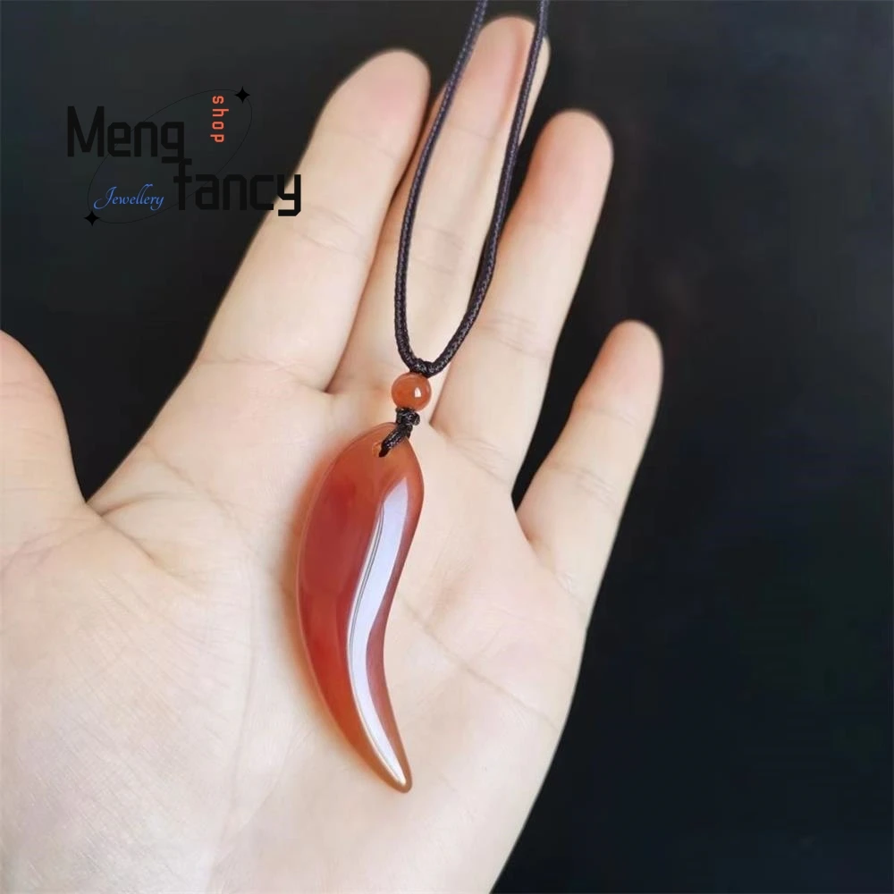 Natural Agate Chalcedony Chilli Pendant Hand Play Collectibles Exquisite Elegant Simple High-grade Fashion Jewelry Holiday Gifts