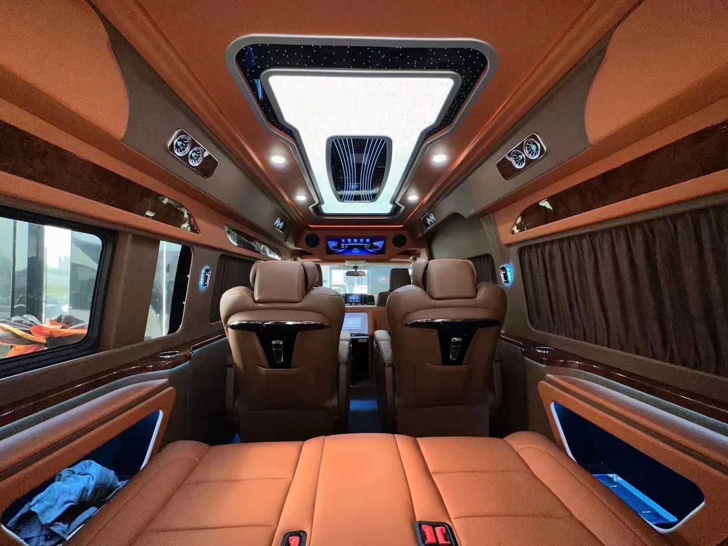 Kursi Mobil Mewah Tipe Alphard untuk Hiace Camper Van Bed, Kualitas Bagus, Pengiriman Cepat, Langsung dari Pabrik, Promo Hot Sale 2024