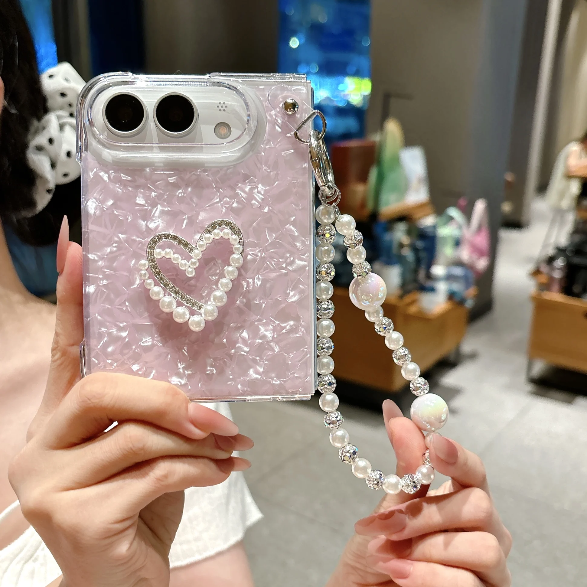 Fashion Shell Pattern Heart-shaped Pearl Strap Phone Case for iPhone Ultra 18 Fold Wide Shockproof Comfortable Grip Slim Cover view 2