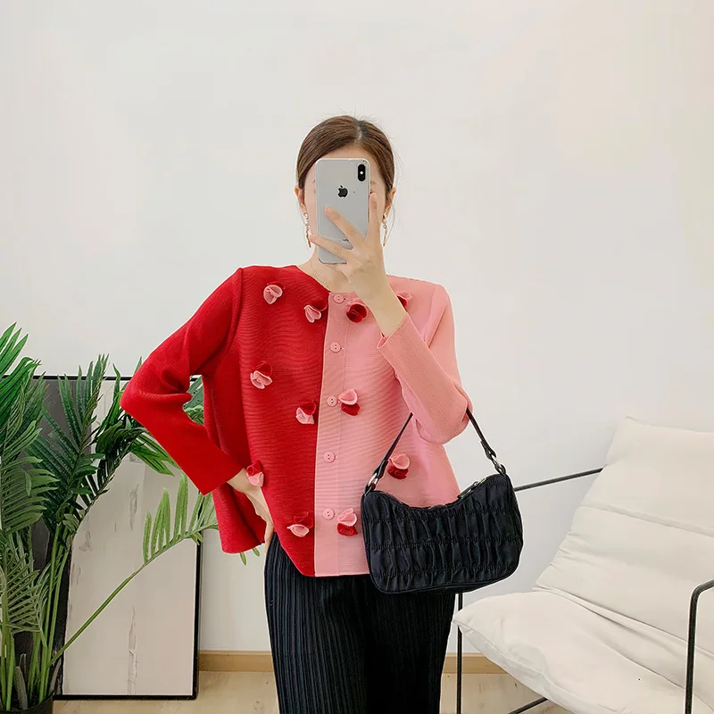 จีบ Single-breasted สามมิติดอกไม้เสื้อแจ็คเก็ตสั้นผู้หญิง 2025 ฤดูร้อนใหม่แฟชั่นอเนกประสงค์เสื้อสเวตเตอร์ถักเสื้อยืด