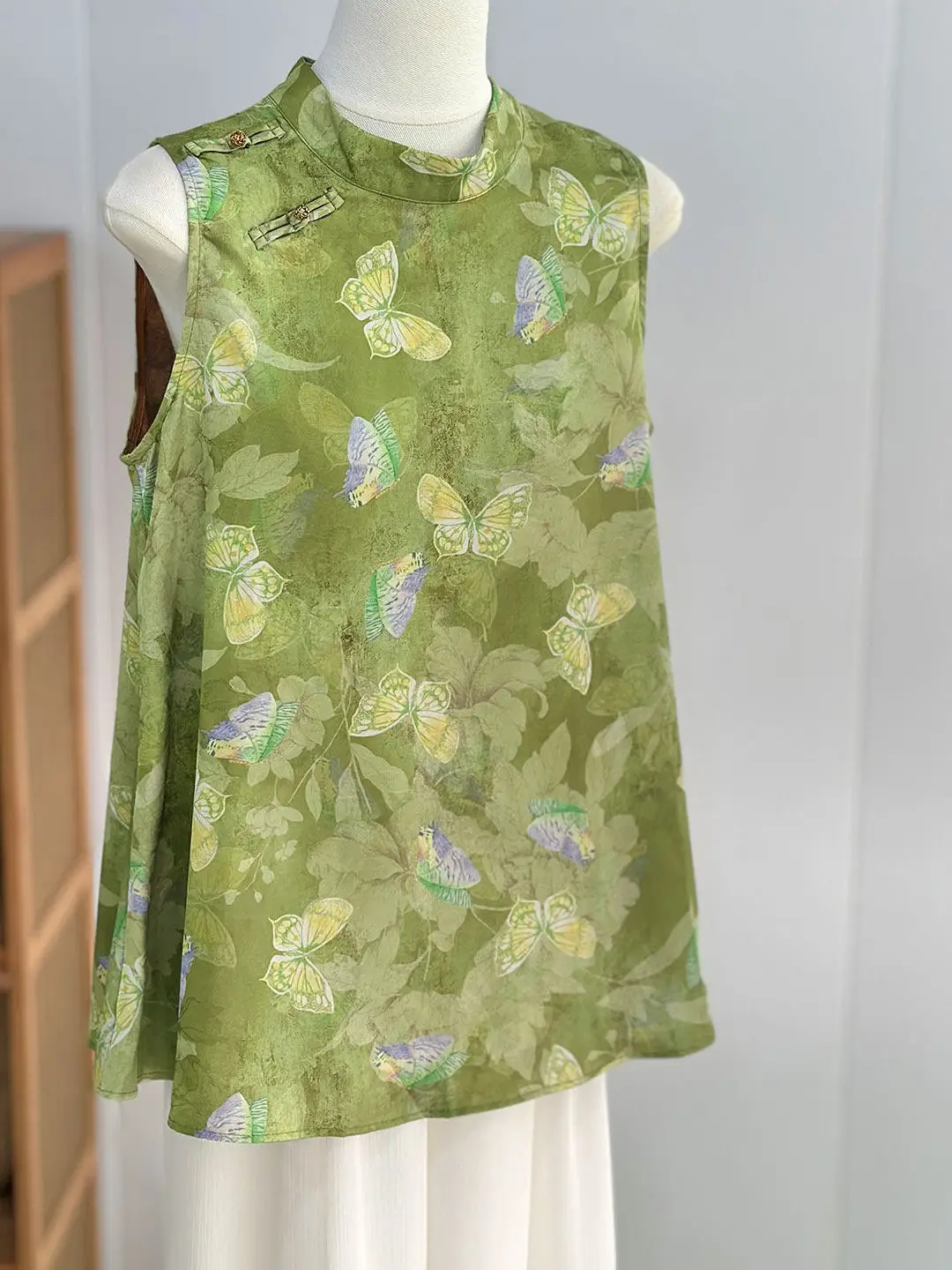 

Элегантный шелковый жилет-облако премиум-класса без рукавов в новом китайском стиле, модный топ-ципао больших размеров, женская модная внутренняя одежда