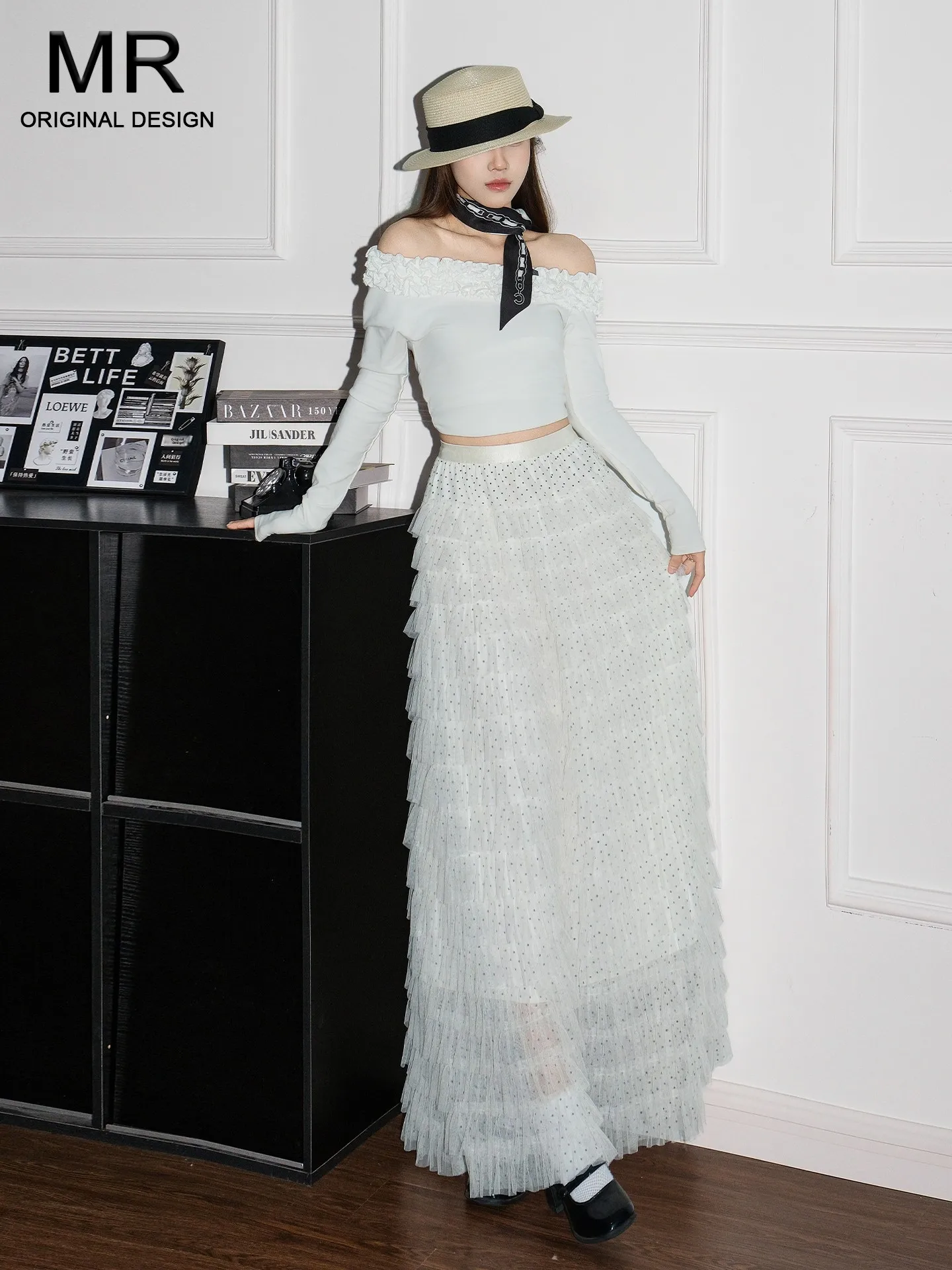 

Новая женская летняя юбка-полусолнце 2026 года: белая, в горошек, из сетки, пышная, средней длины, в стиле феи, с высокой талией, эластичная, повседневная.