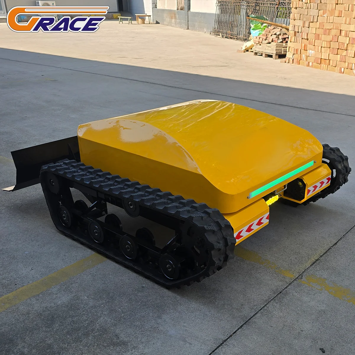 Doorstep Delivery CE EPA Approved Powerful Electric Engine Remote Control Crawler Lawn Mower For Grass Cutting