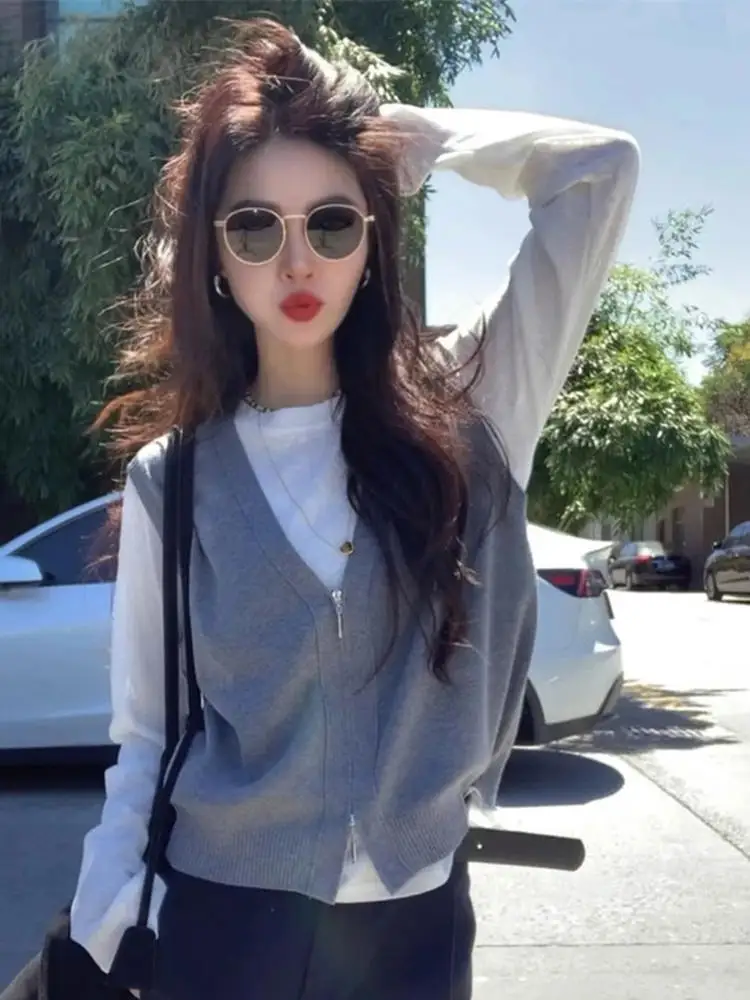 

Женский вязаный жилет с V-образным вырезом и двойной молнией, весна-осень, новинка, премиум-класс, для многослойных образов, внутренняя одежда, футболка-топ, 2-в-1