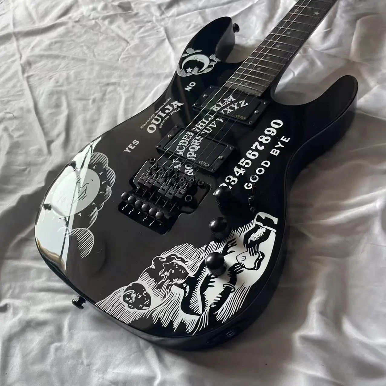 Moon Goddess 6-chord black hand drawn electric guitar, factory real picture, in stock