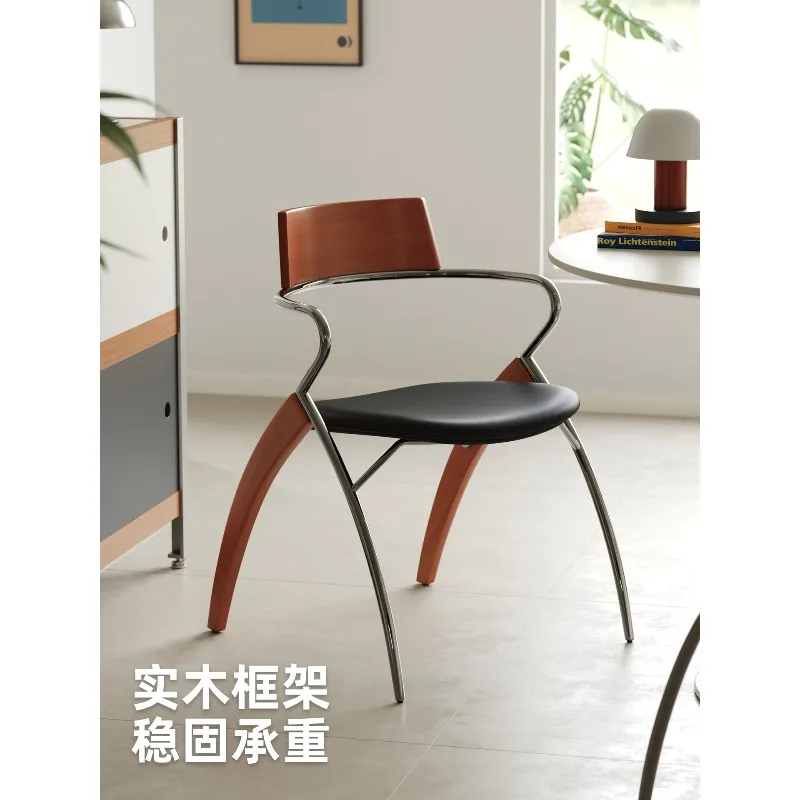 كرسي طعام منزلي بمسند ذراع عتيق وحقيبة ناعمة كرسي من الخشب الصلب Bauhaus بسيط وخفيف الوزن وفاخر جديد