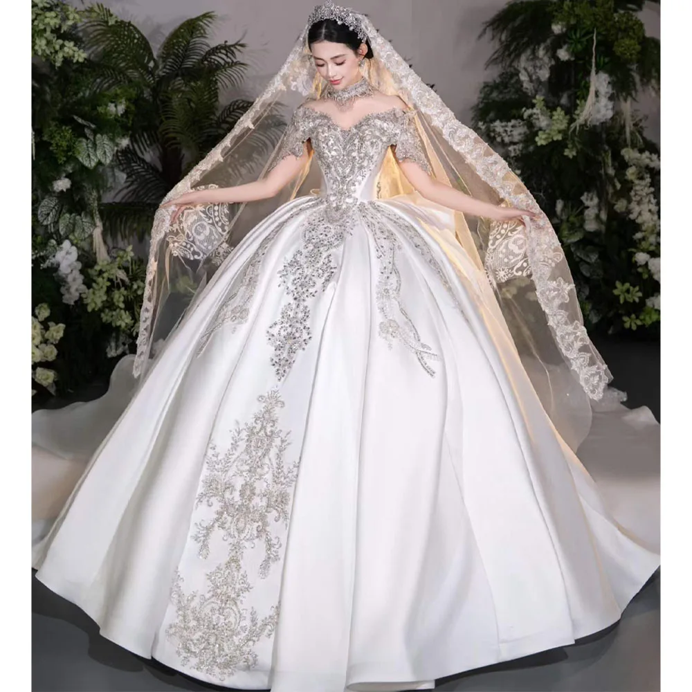 Luxury Sweetheart Satin Wedding Dress Off Shoulder Crystal Beading Embroidery Princess Style Customizable Bridal Gown