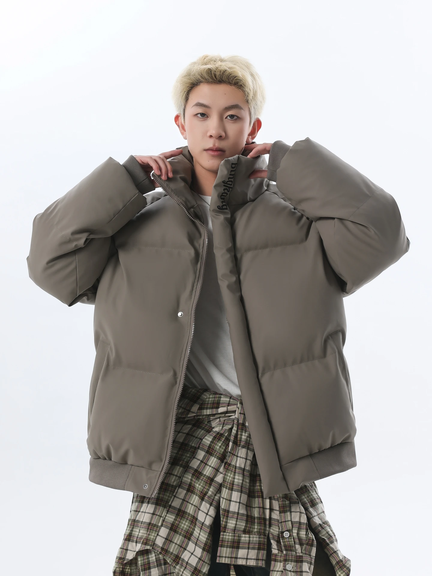 

Хлопковая куртка с вышивкой для пар, свободный крой, воротник-стойка, зимняя верхняя одежда в стиле ретро, длинный рукав...