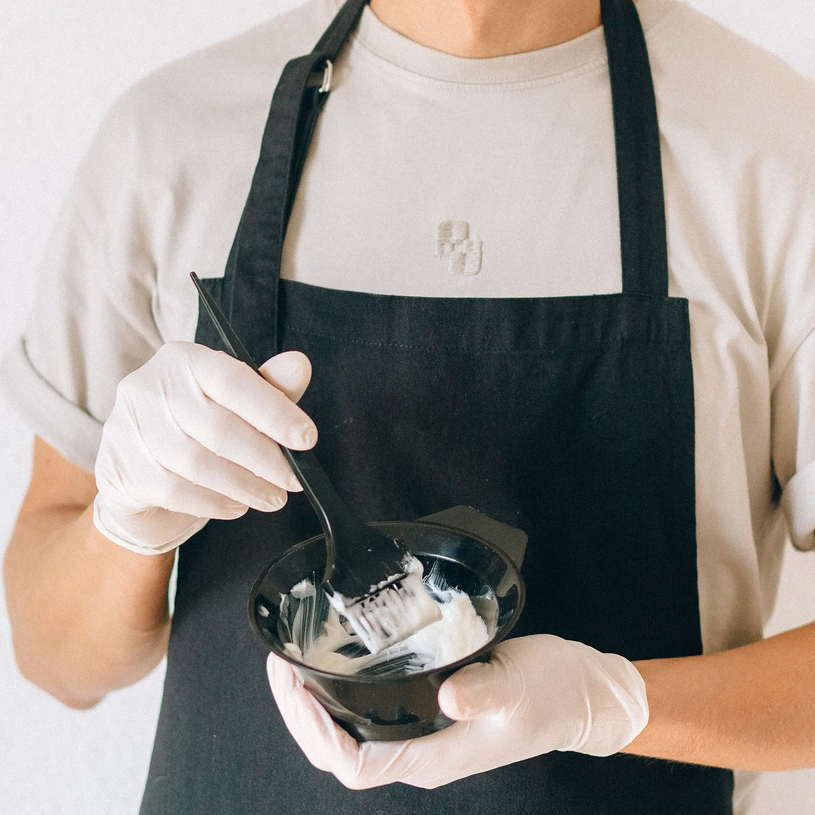 

1Set Hair Dyeing Set Coloring Tools for Salon Home Use No Incisive Edges Earmuff Protection Tinting Bowl Easy Application