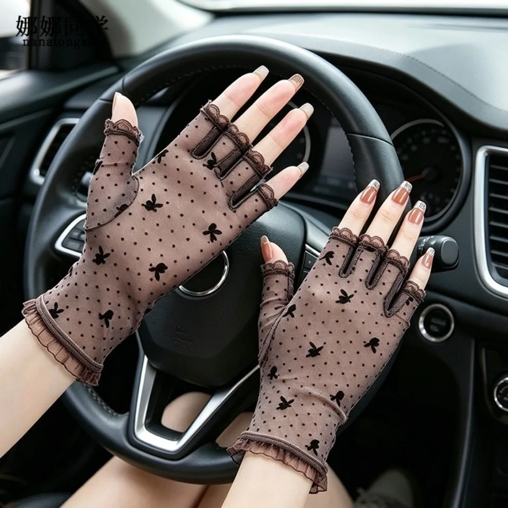 Versatile Short Half Finger Gloves Breathable Thin Mesh Sunscreen Gloves Lace Trim Fishnet Gloves Women