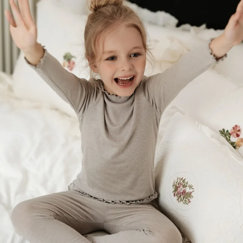 

Girls Set 2025 Autumn Winter New Arraival Solid Color Soft Comfortable Girls Base Layer Homewear Top Pants Set