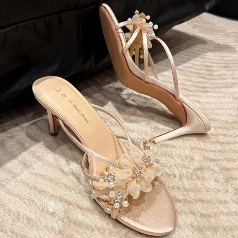 Women's Slippers Summer Rhinestone Flower High Heels New Fashion Slippers Elegant Women's Shoes Open Toed Sandal Sapato Feminino