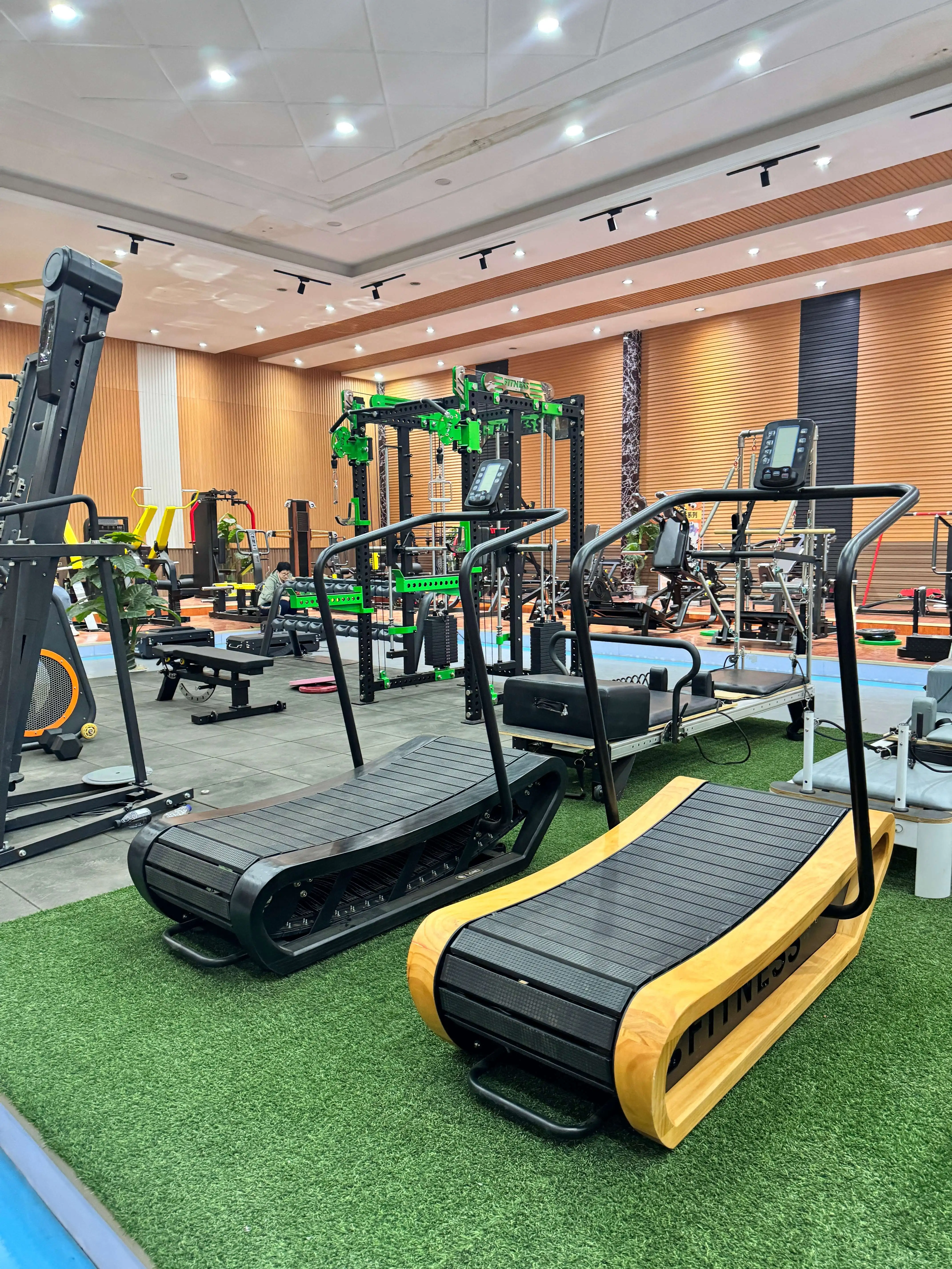 Gym Equipment Treadmill Price in China Curved Treadmill Self-Powered Treadmill with LED Screen