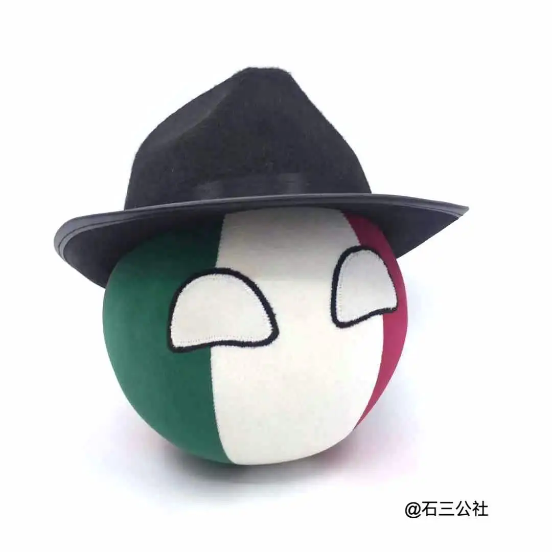 

Polandball Plush Toys Italia Ball and Roman helmet Doll ITA Italy Ball countryballs plushies Cosplay for Gift 20CM