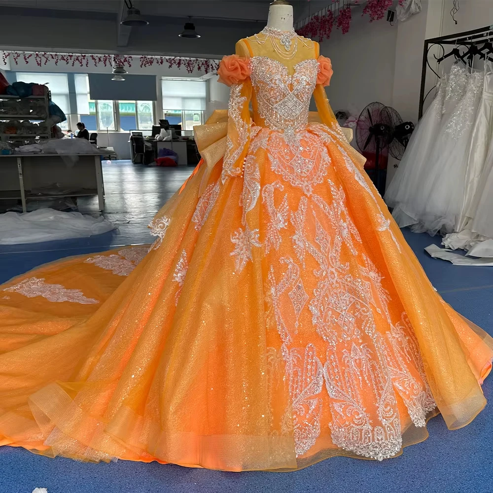 หรูหราชุดราตรีสูงแขนยาว Lace Up Keyhole กลับคริสตัลเย็บปักถักร้อยลูกปัดสีส้มชุดยาวสําหรับโอกาสพิเศษ