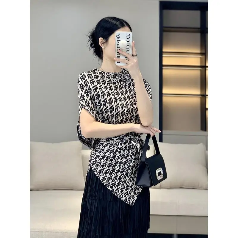 

Ele High-End Summer 2024 Women's T-irt Pleated Off-oulder Slimming Korean Sle Commute Faion round Ne Batwing Sl...