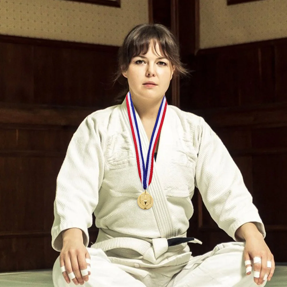 

8pcs Mini Trophies Kids Award Medals For Sports Events Football Basketball Baseball Medals Bulk Competition Awards