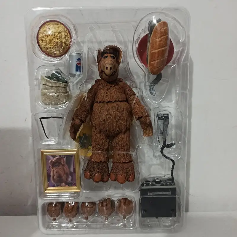 NECA Figure Ultimate obcy Life Form ALF figurka Oh Look! Ktoś ze smakiem lalka ruchoma w stawach prezent urodzinowy zabawki