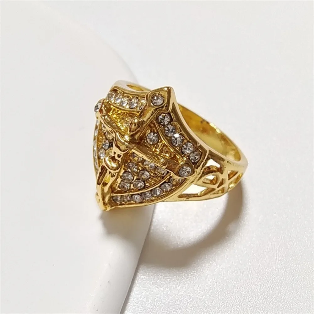 Punk Simple and Elegant Golden Jesus Cross Shield Men's Ring Zirconia Dazzling Motorcycle Party Hip-hop Men's Accessories