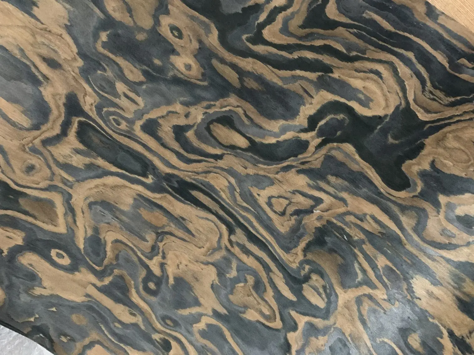 

Technical Wood Veneer Black Walnut Burl Root Engineering Veneer E.V. 50x250cm Tissue Backing