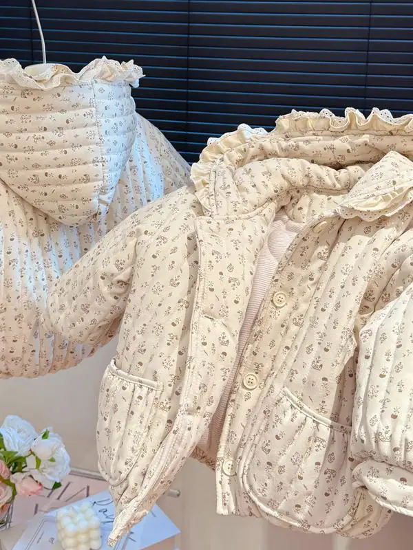 

Зимняя футболка для девочек с хлопковой подкладкой, открытый кардиган с капюшоном и цветочным принтом, повседневный топ для малышей и малышей