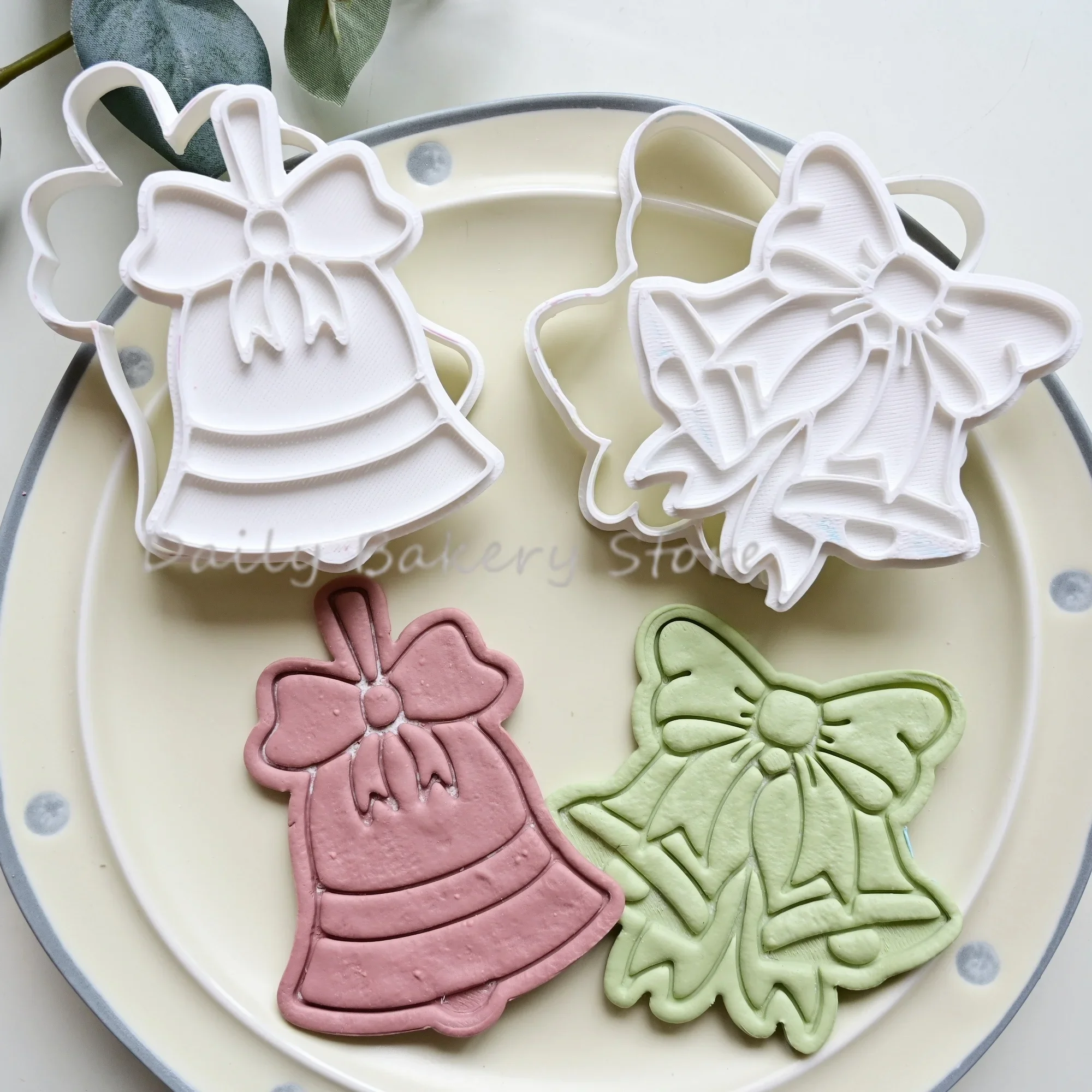 Christmas Bell Cookie Cutter Cartoon Bow Bell Biscuit Molds for Christmas Tree Decorations Dessert Cake Decoration Baking Tools