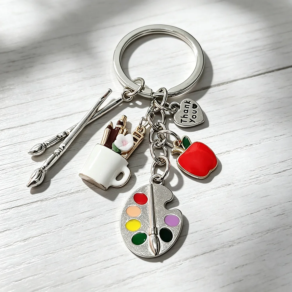 1 Stück Kunstlehrer-Schlüsselanhänger, Farbpalette, Pinsel, Apfel, Dankeschön-Herz-Anhänger, Weihnachts-, Black-Friday-, Geburtstags- und Abschlussgeschenk – Detail 3