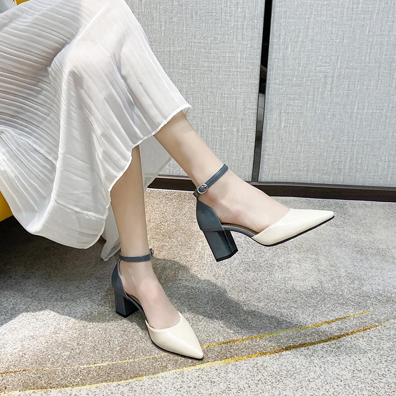 2025 New fashion trend, versatile for spring and autumn, lightweight, mid-heel, chunky, single-toe shoes, pointed high heels