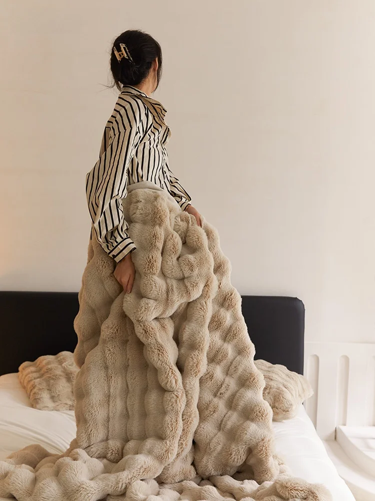 Korean Style Thickened Winter Fur Blanket Rabbit Fur Velvet Office Sofa Blanket Warmth Leisure Blanket Home Decorative Blanket