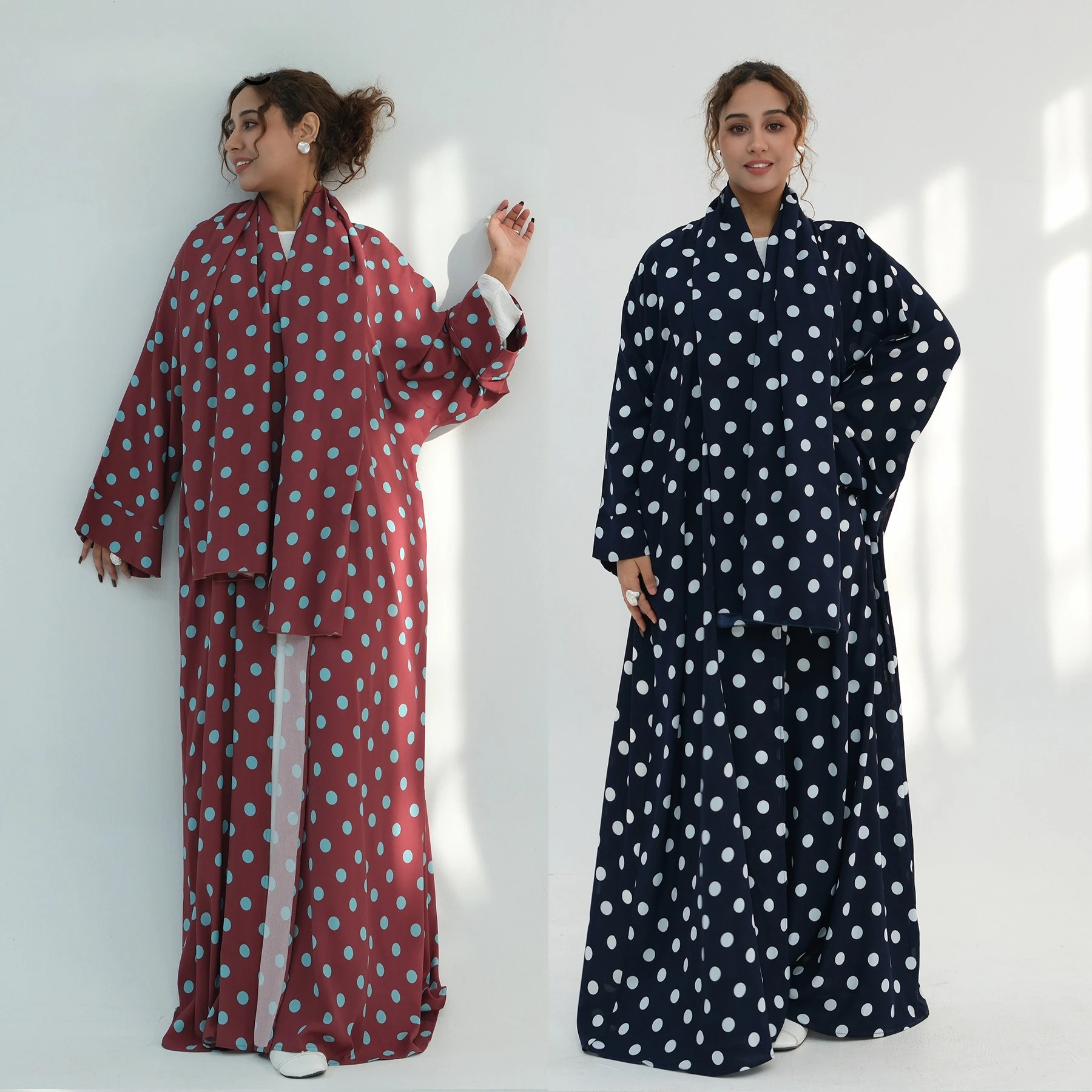 Zestaw Abaja 2-częściowy z hidżabem dla kobiet muzułmańskich na Eid Ramadan 2026, elegancka odzież islamska, klasyczna abaja w kropki z otwartym dekoltem.