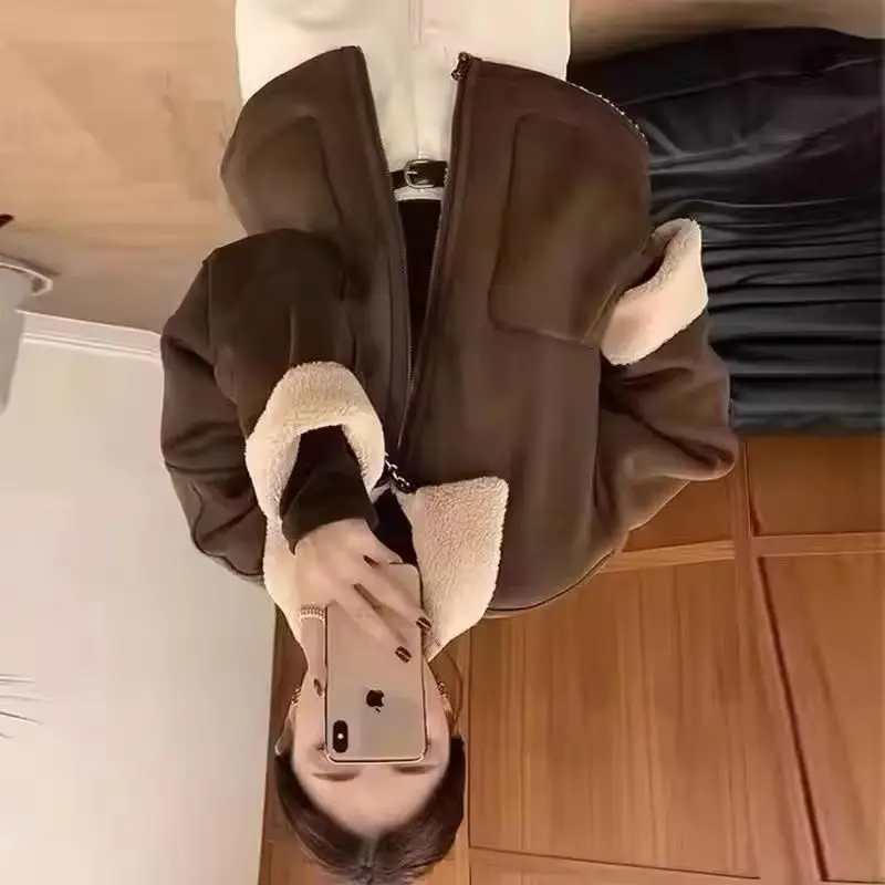 秋冬ファー一体型厚手ラムウールジャケット レディース デザインセンス レトロ 暖かいショート丈 ラペル付き ロコモティブジッパーコート