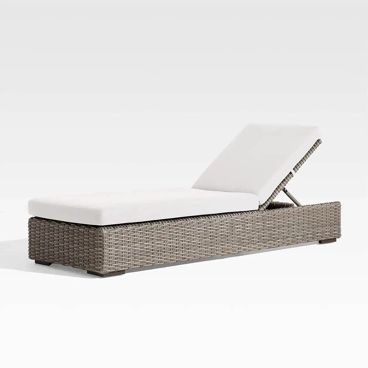 Hotel Balcony Sun Bed Outdoor Furniture Patio Chaise  Daybed PE Rattan Sunbed Beach Sunshine  Chair for Garden