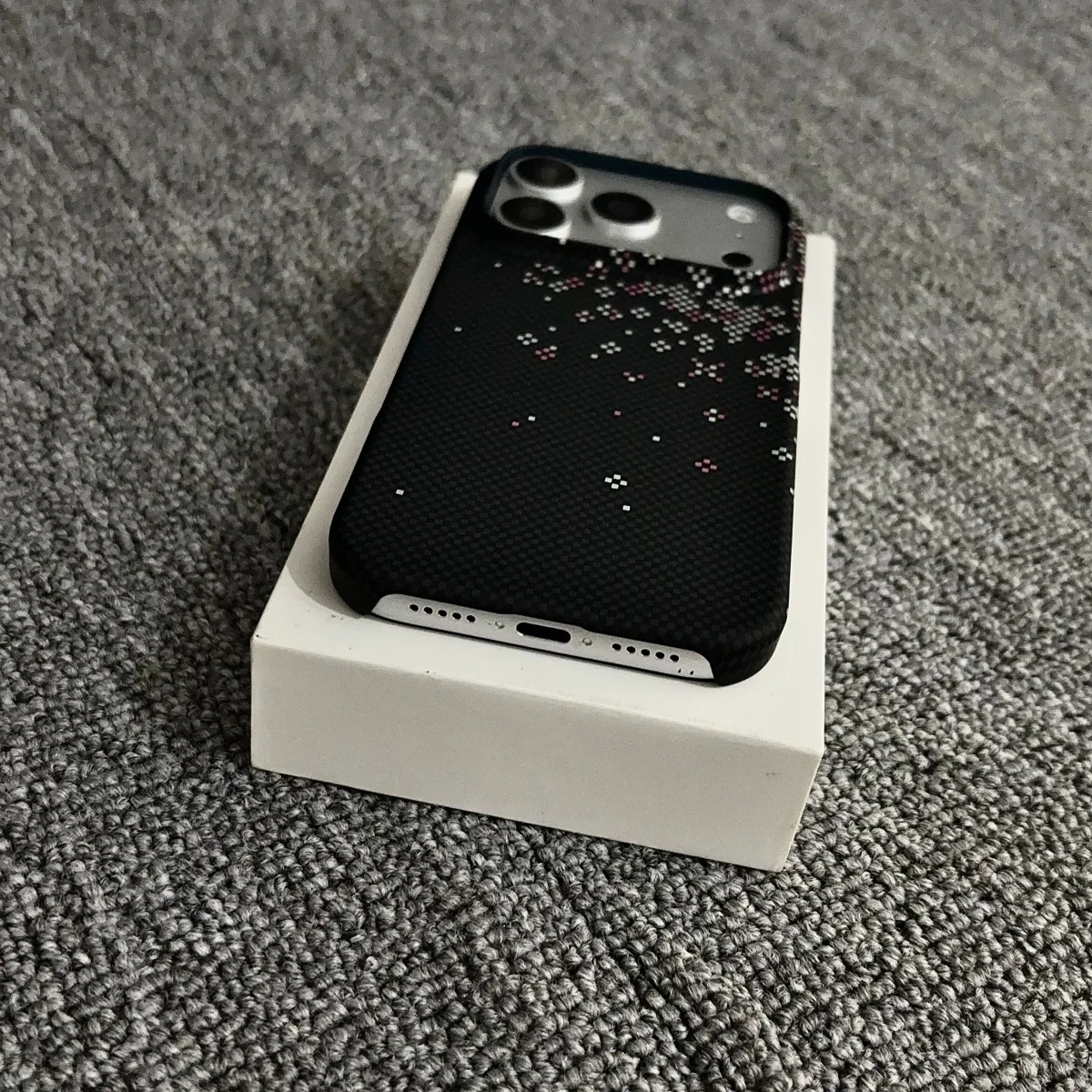 Slim Frameless Carbon Fiber Starry Sky Pattern Case For iPhone 18 17 Air 16 15 14 Plus 13 12 Pro Max For Magsafe Magnetic Cover view 6