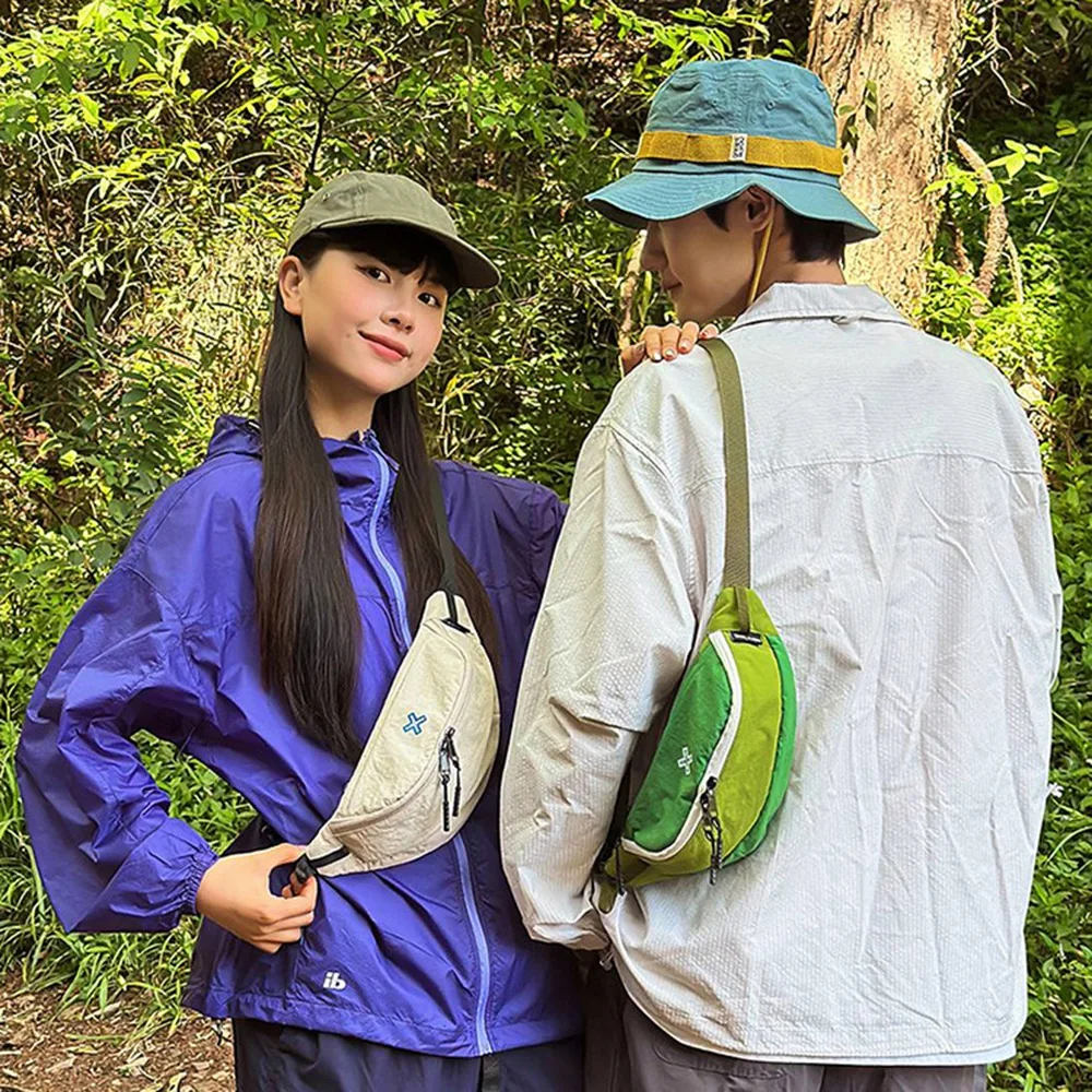 

Large Capacity Sports Chest Bag Nylon Waterproof Crossbody Dumpling Bag Phone Pouch Korean Style Men Waist Bag Outdoor