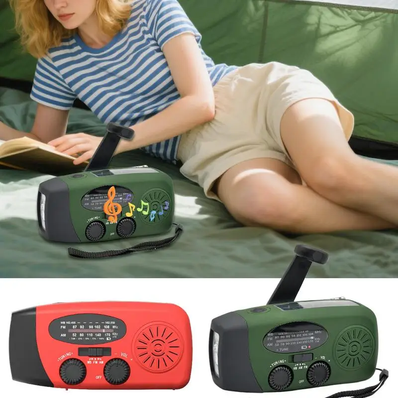 راديو AM FM يعمل بالبطارية مع مصباح يدوي وإنذار بطارية 2000 مللي أمبير في الساعة شاحن هاتف شحن بالطاقة الشمسية للمشي لمسافات طويلة