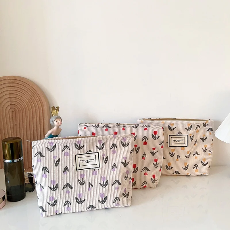 Corduroy Tulip Flower Makeup Bag Organizer Clutch Retro Cosmetic Bag Wash Women Travel Make Up Pouch Beauty Toilet Storage Cases - Image 2