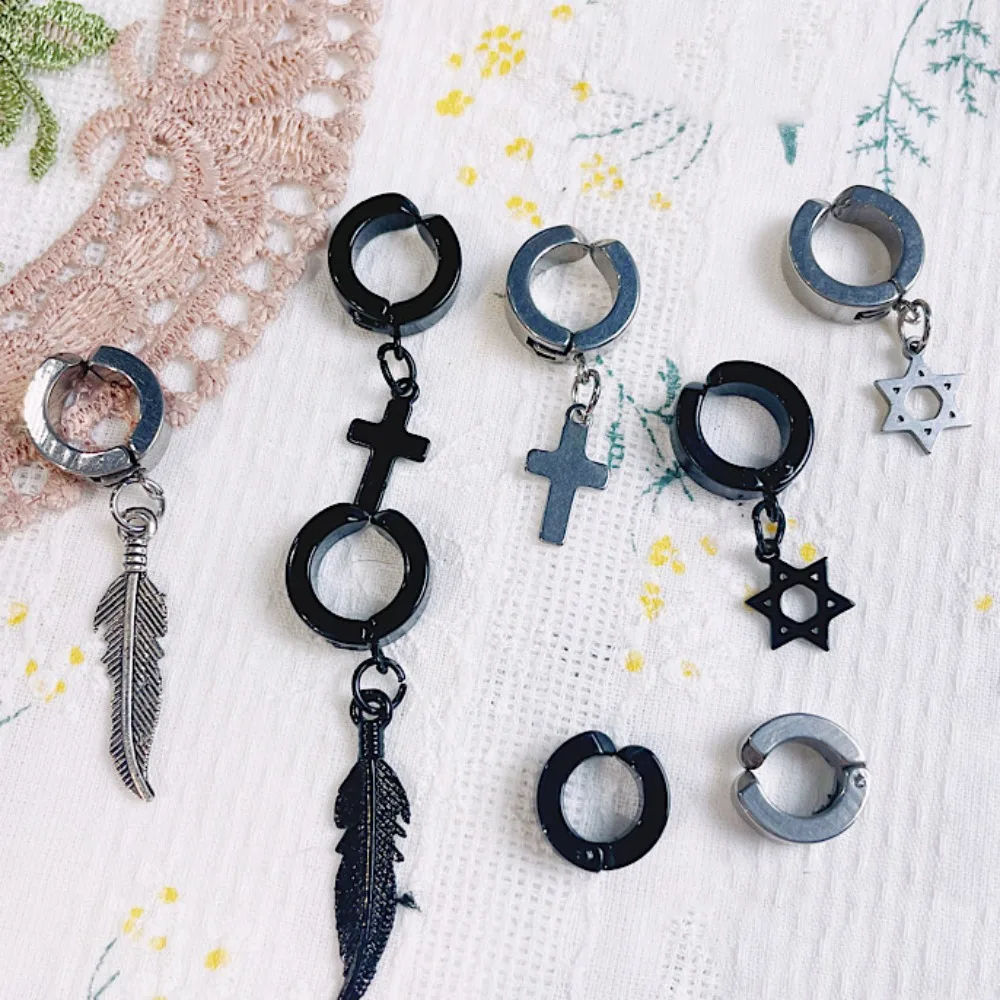 Hexagram Doll Jewelry Ear Clip Personalized Black Doll Stud Earrings Chain Mini Silver Plush Doll Earring