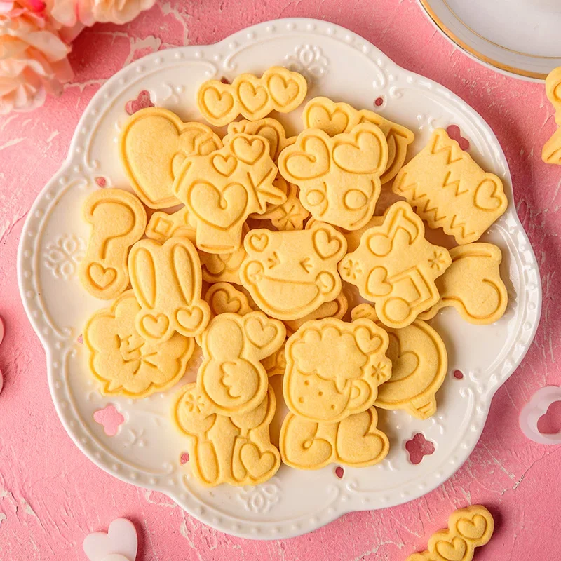 Mini cortador de galletas de emoticono 3D, molde de galletas de amor de dibujos animados para el Día de San Valentín, manualidades de pastelería de Fondant 3D DIY, herramientas de cocina para hornear