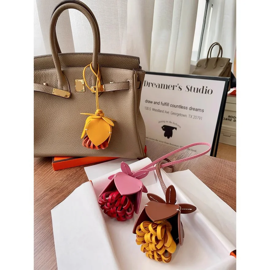 Cowhide Leather Flower Shaped bag charm Genuine Leather Rope women's flower bag pendant Keychain Hand Rope Gift Home Decoration