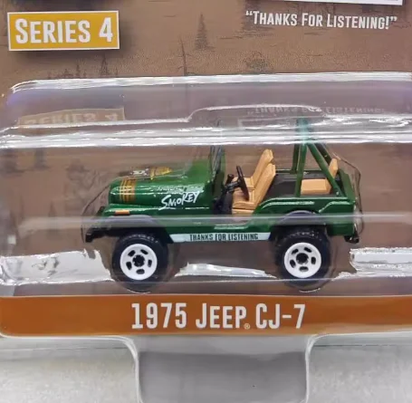 

1:64 Smoked Bear Series 4-1975 Jeep CJ-7 "Thanks for Listening" Advanced Collection Ornament Car Models